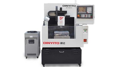 小型數(shù)控精雕機(jī)是怎么樣自動(dòng)換刀的？